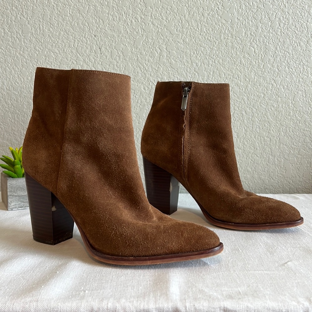Sam Edelman Suede Zip On Booties Size 8.5